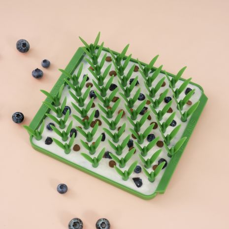 Tall Tails - Grass Foraging Mat